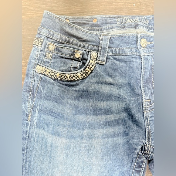 Miss Me Blue Relax Skinny Jeans with Embellished Pockets - Picture 4 of 12